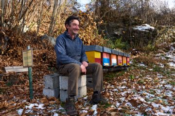 Il rapporto tra apicoltore e api è unico